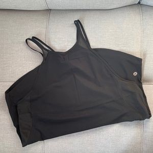 Lululemon High-neck tank
